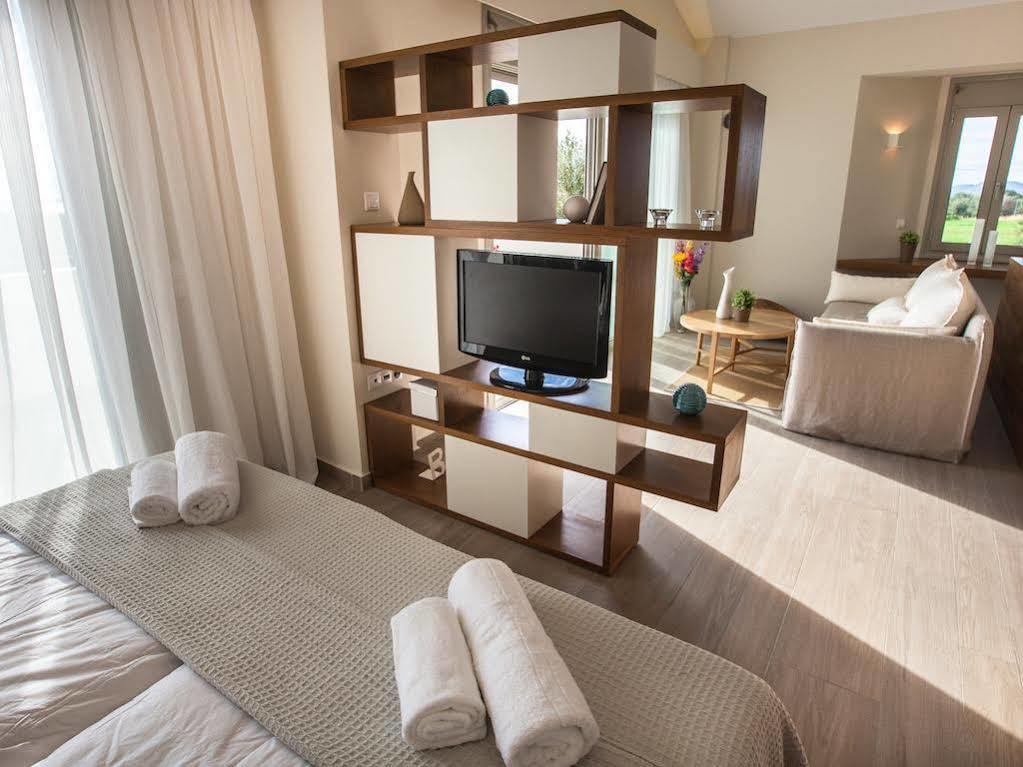 Abelia Luxurious Villas Finikounta Exteriör bild