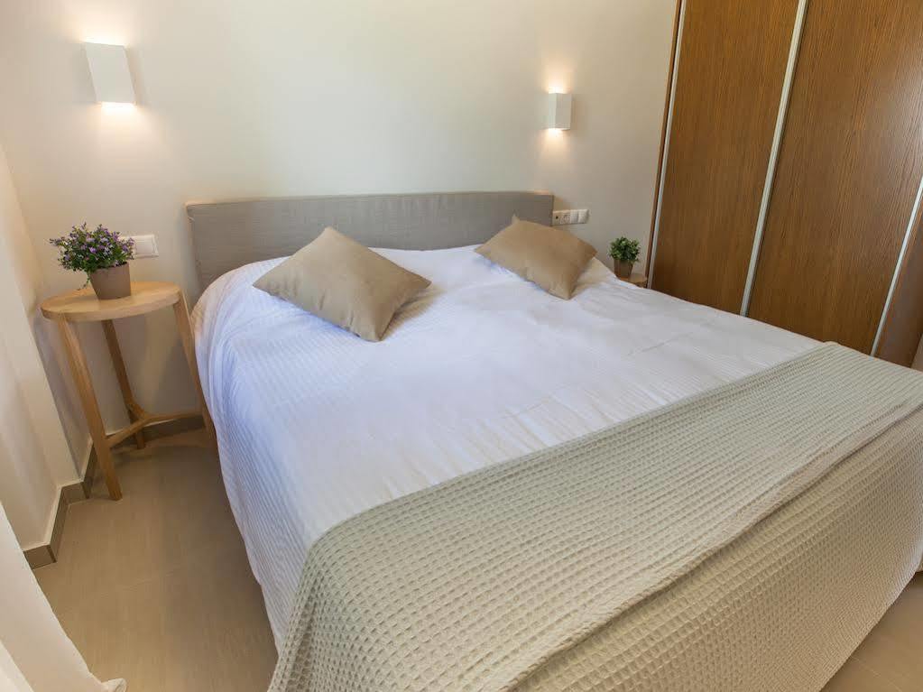 Abelia Luxurious Villas Finikounta Exteriör bild